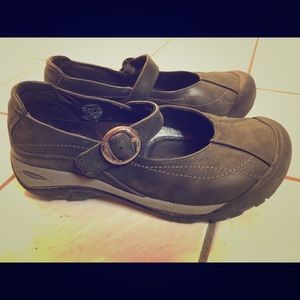 Keen Women’s 7.5 Dark Blue/Grey Shoes